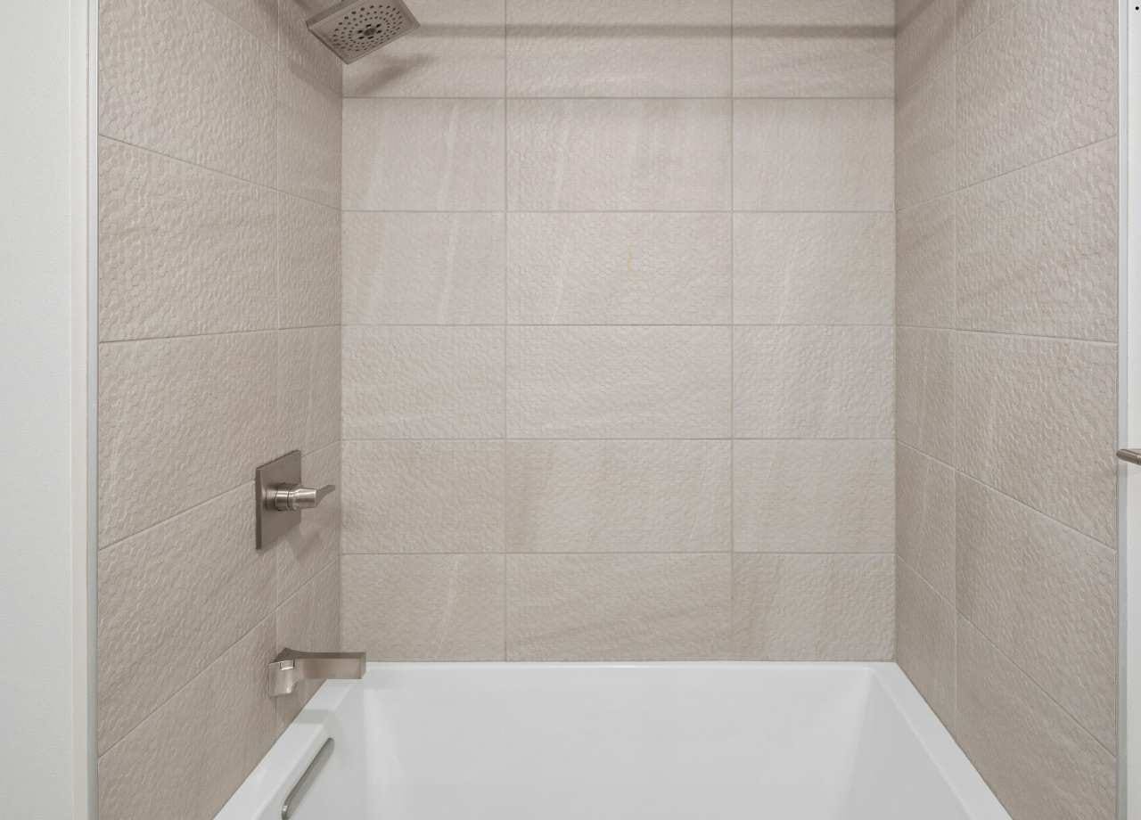 Tub With Shower